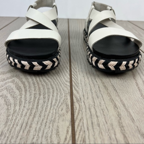 Sorel Roaming Crisscross Espadrille Chevron Pattern Sandals US9 Chalk $110 - Picture 4 of 12